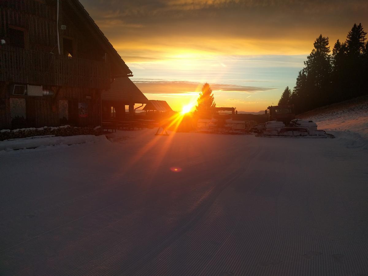 Gostisce In Penzion Stari Vrh Poljane nad Škofjo Loko Exterior foto
